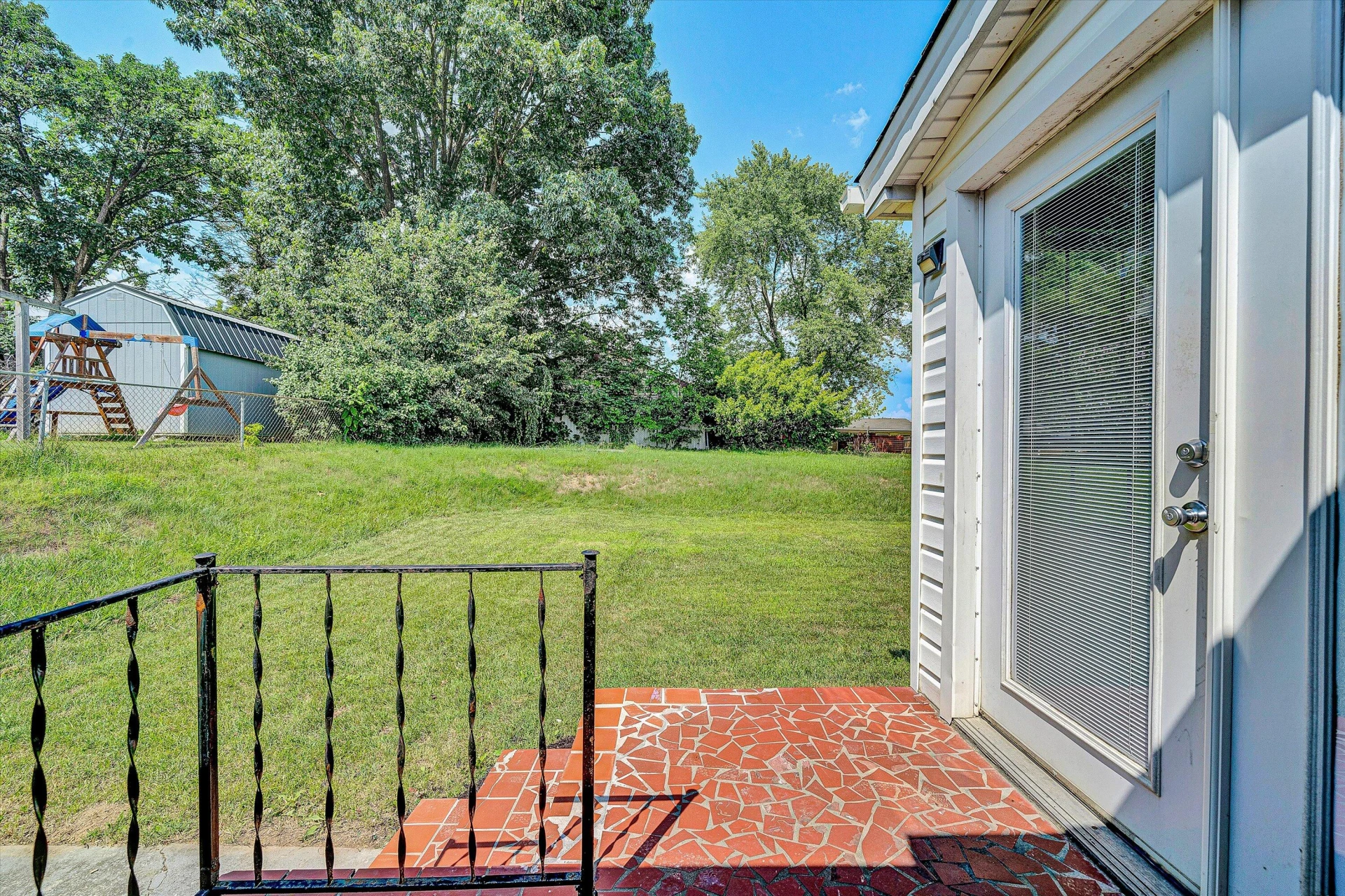 6539 Wendover RD - Photo 17