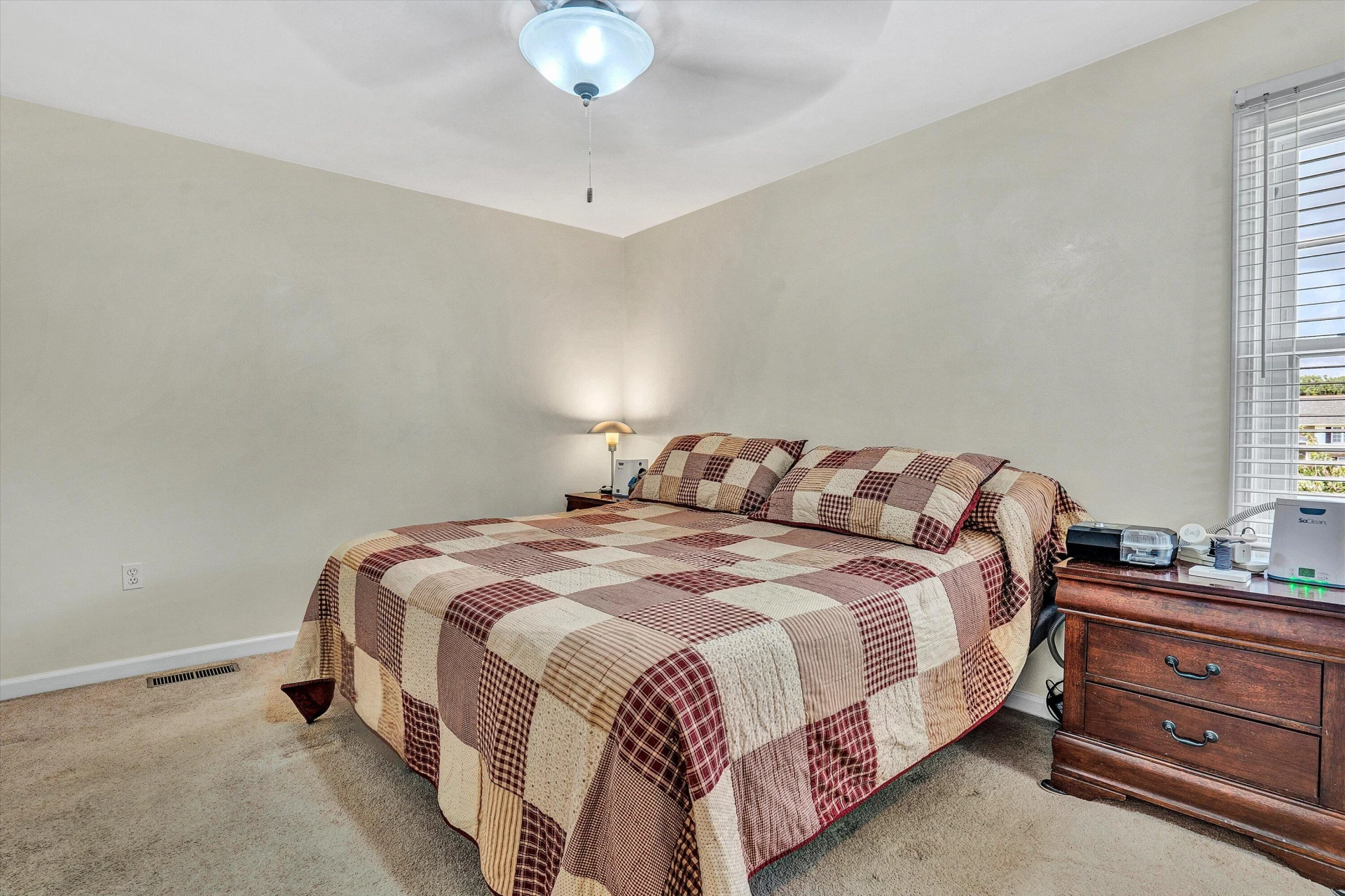 927 Harmon CIR - Photo 22