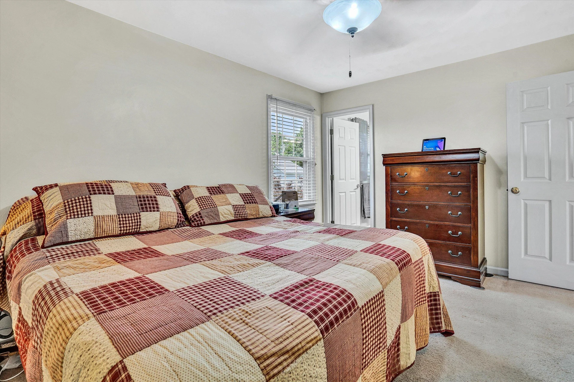 927 Harmon CIR - Photo 23