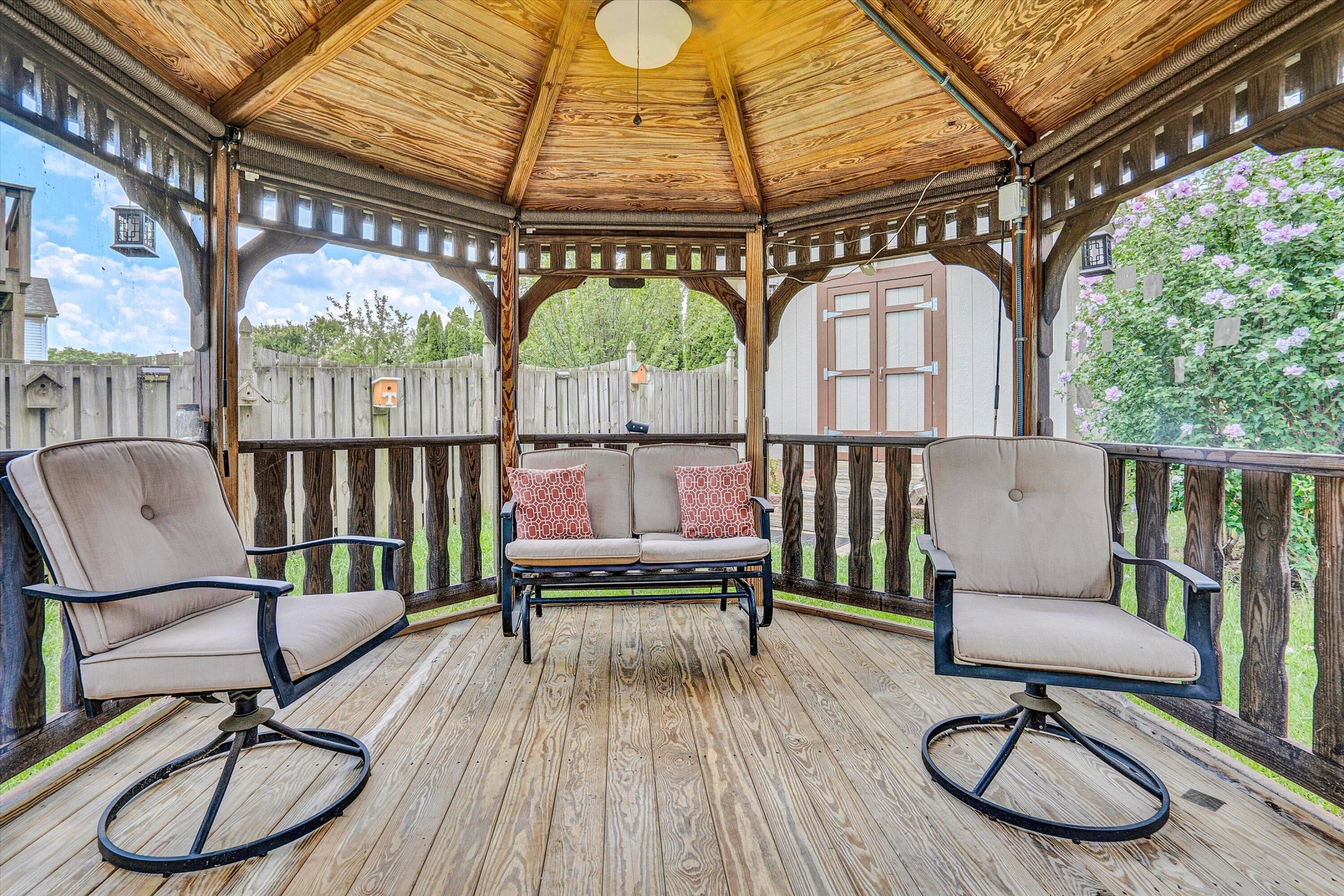 927 Harmon CIR - Photo 40