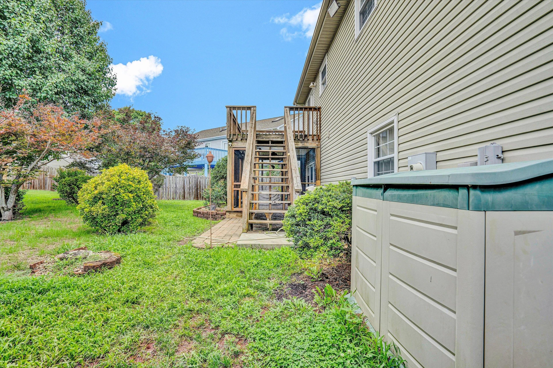 927 Harmon CIR - Photo 41