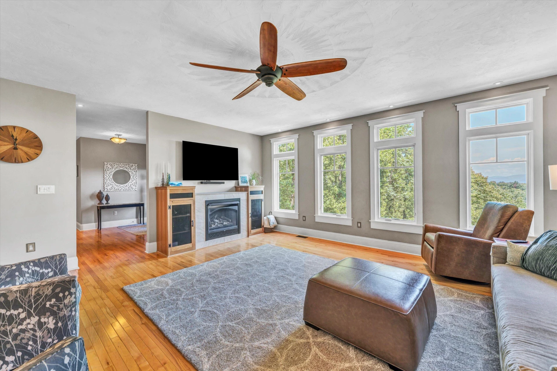 5651 Spring Meadow DR - Photo 16