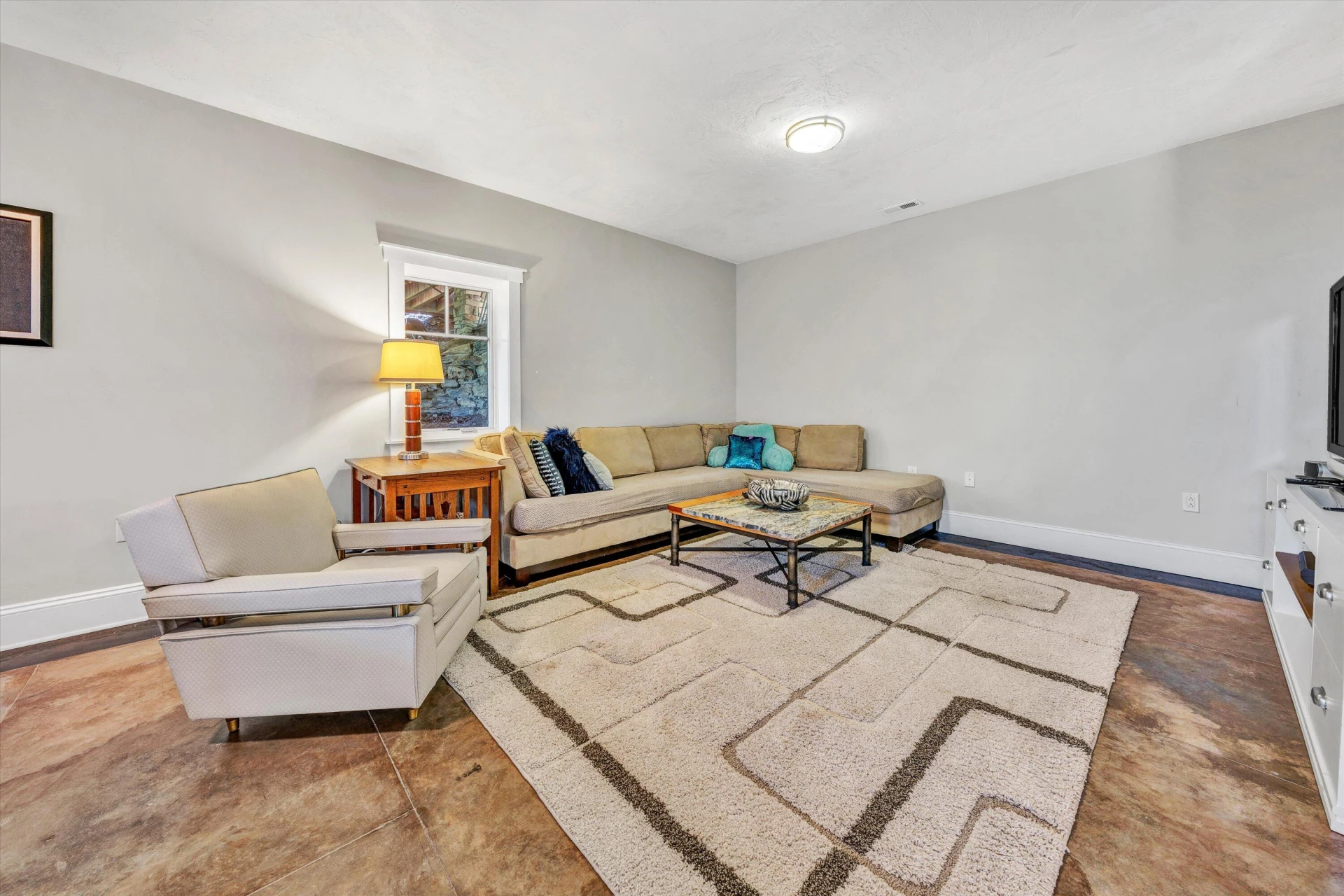 5651 Spring Meadow DR - Photo 42