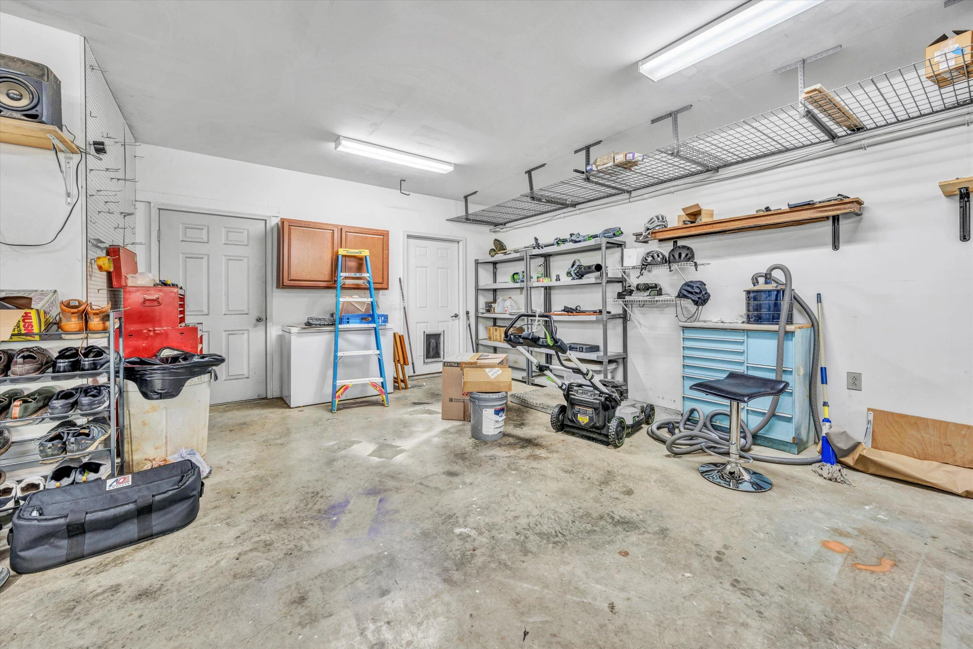 5651 Spring Meadow DR - Photo 51