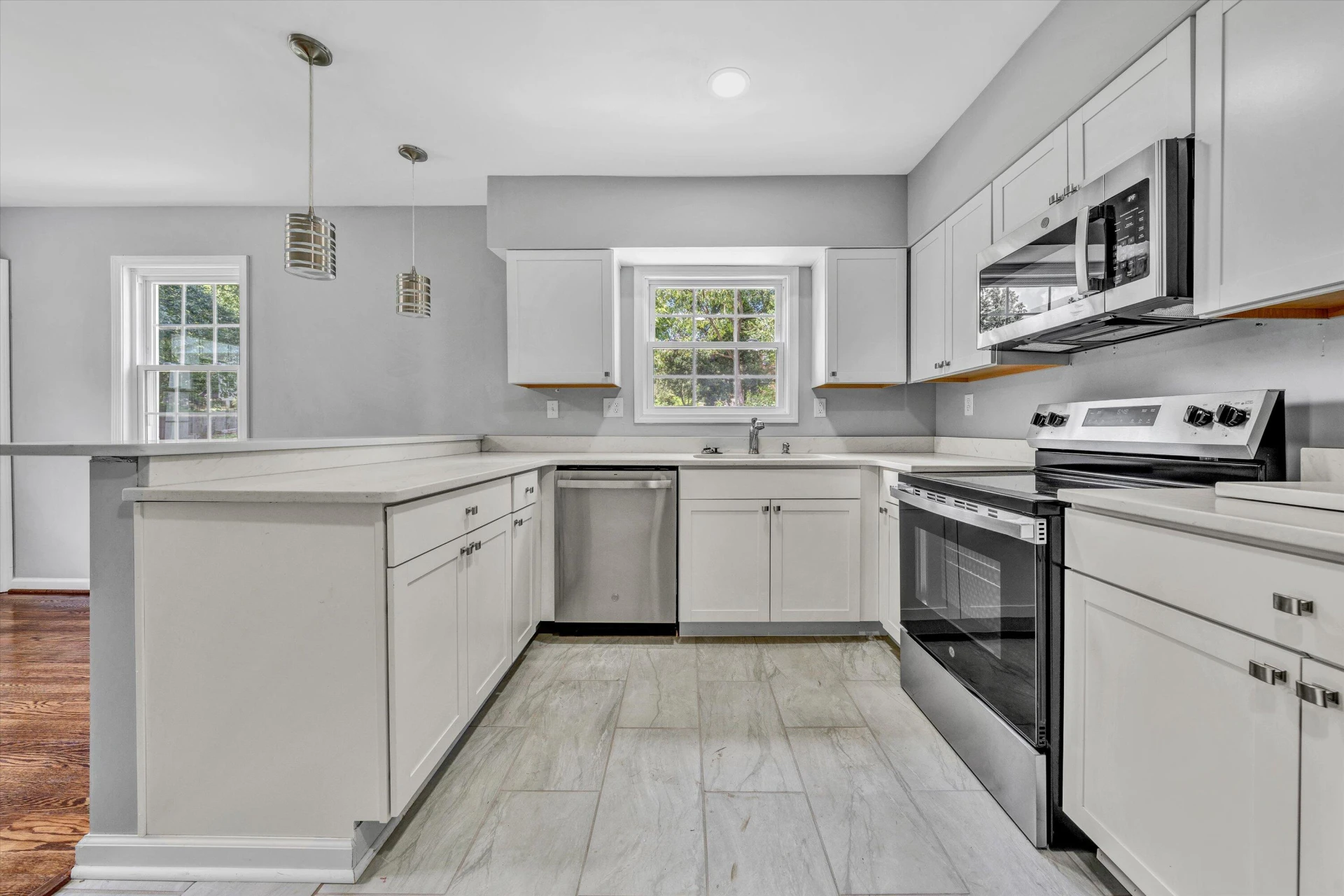 1923 Brandon AVE - Photo 11