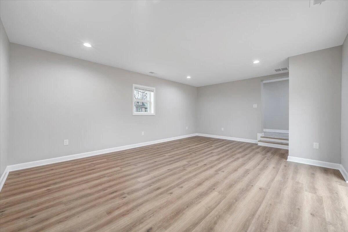 6346 Blacksburg RD - Photo 19