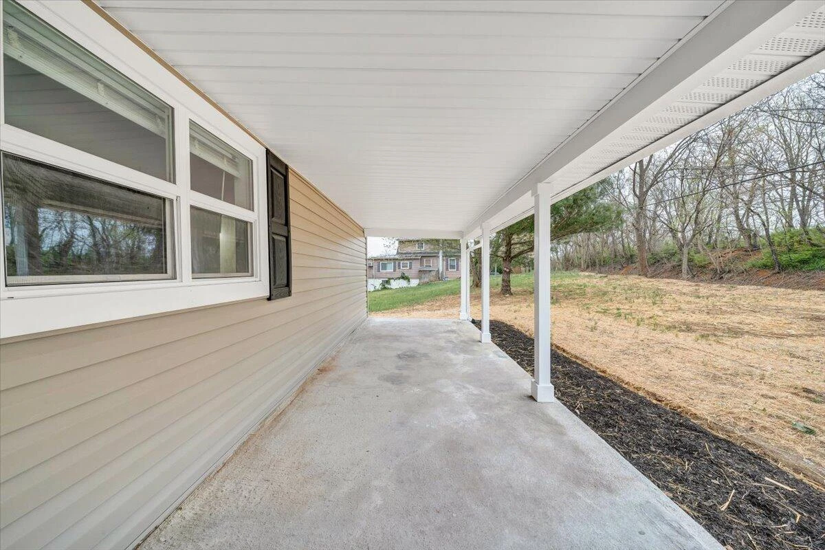 6346 Blacksburg RD - Photo 4