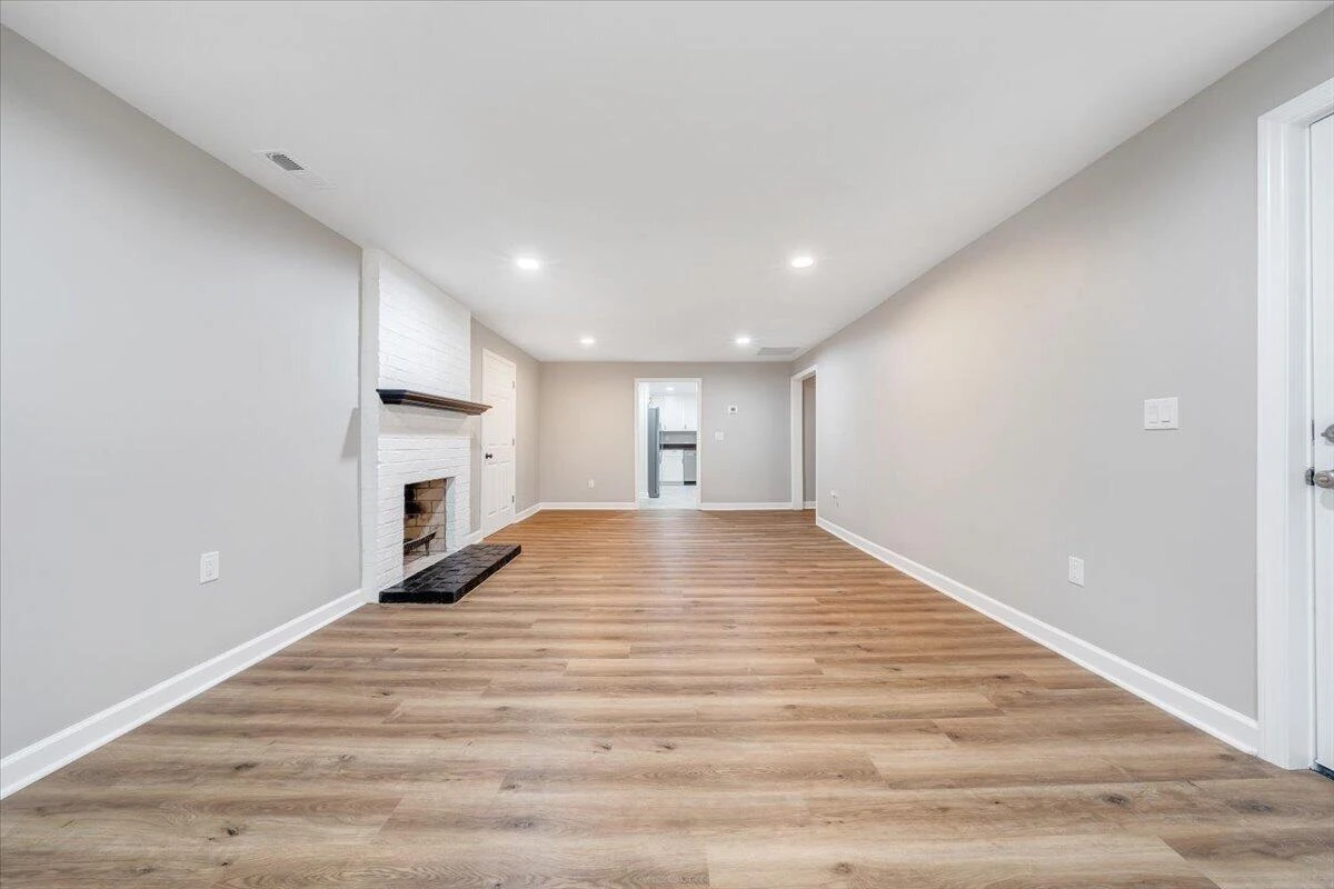6346 Blacksburg RD - Photo 6