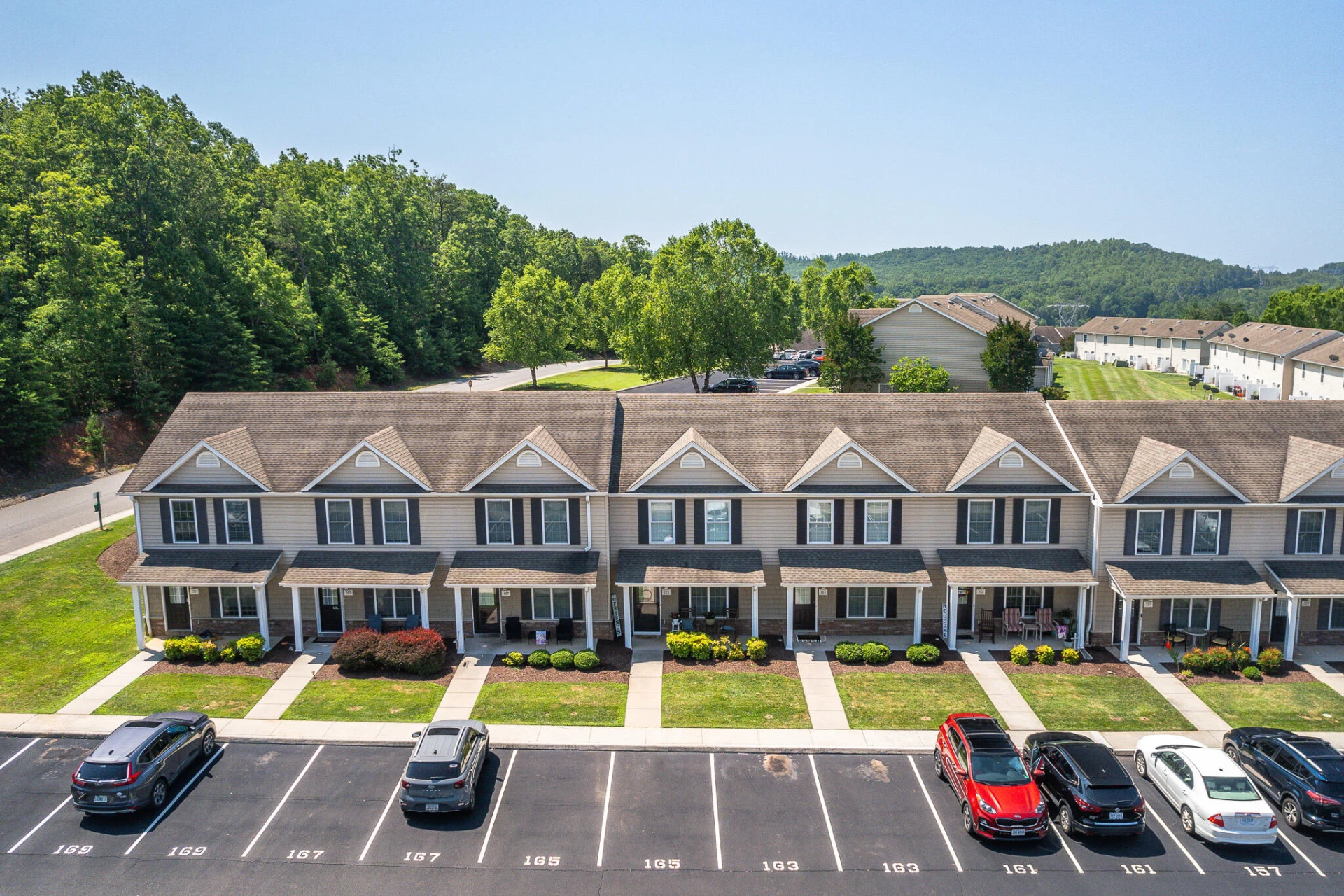 165 Old Tavern CIR - Photo 4