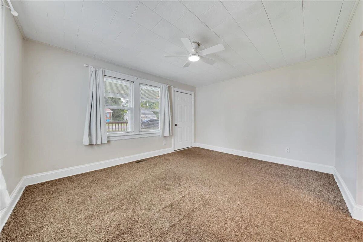 5024 MORWANDA ST - Photo 4