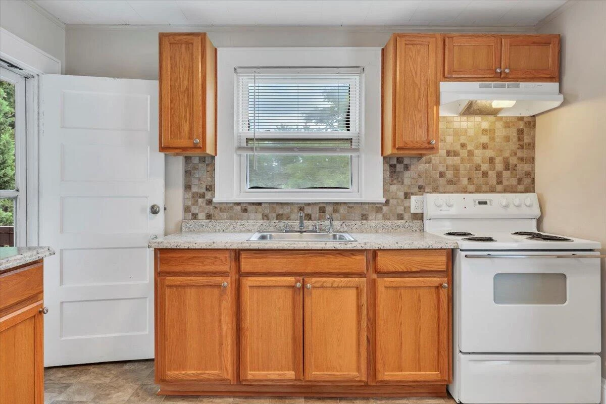 5024 MORWANDA ST - Photo 9