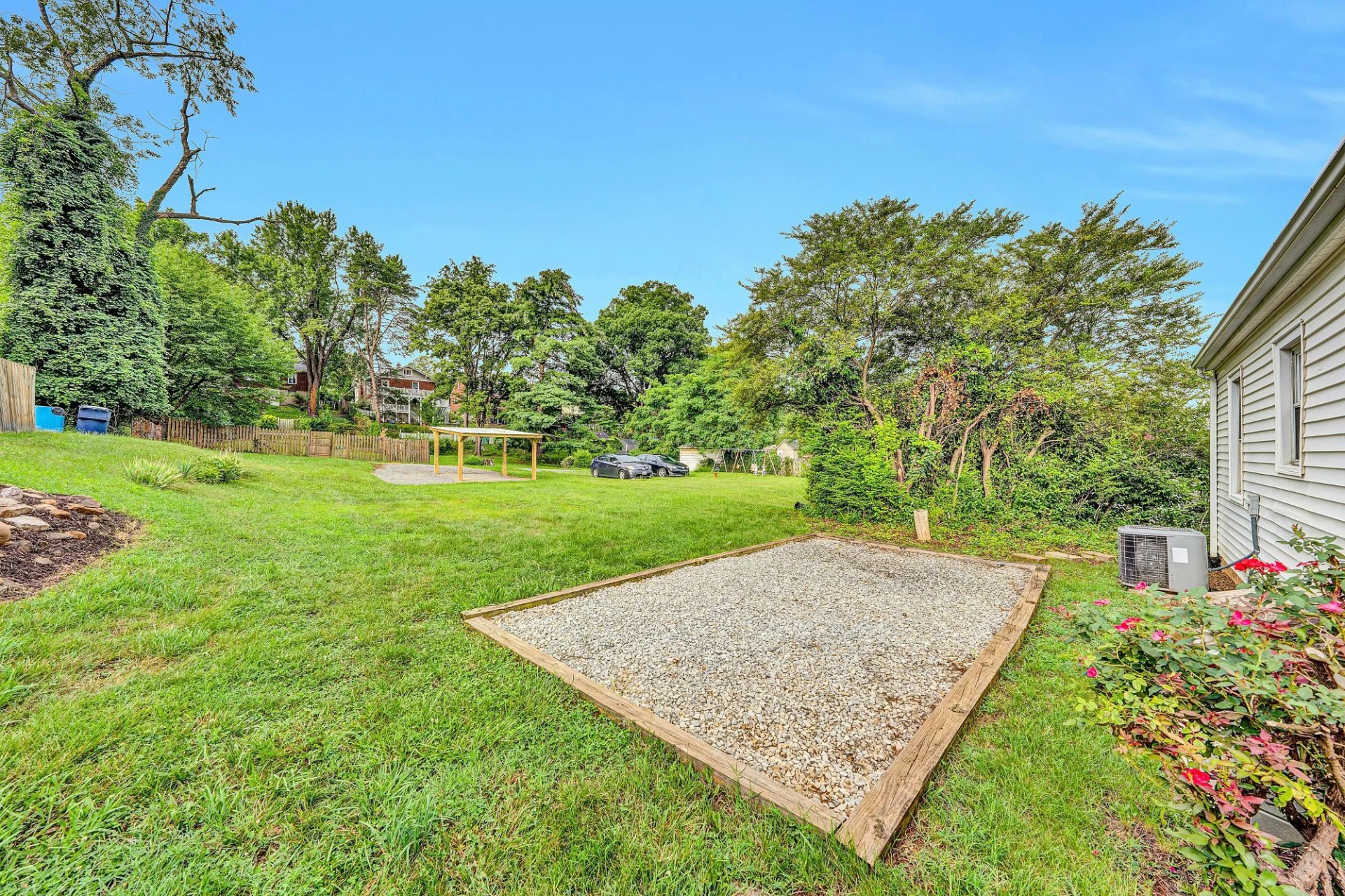 2518 Denniston AVE - Photo 18