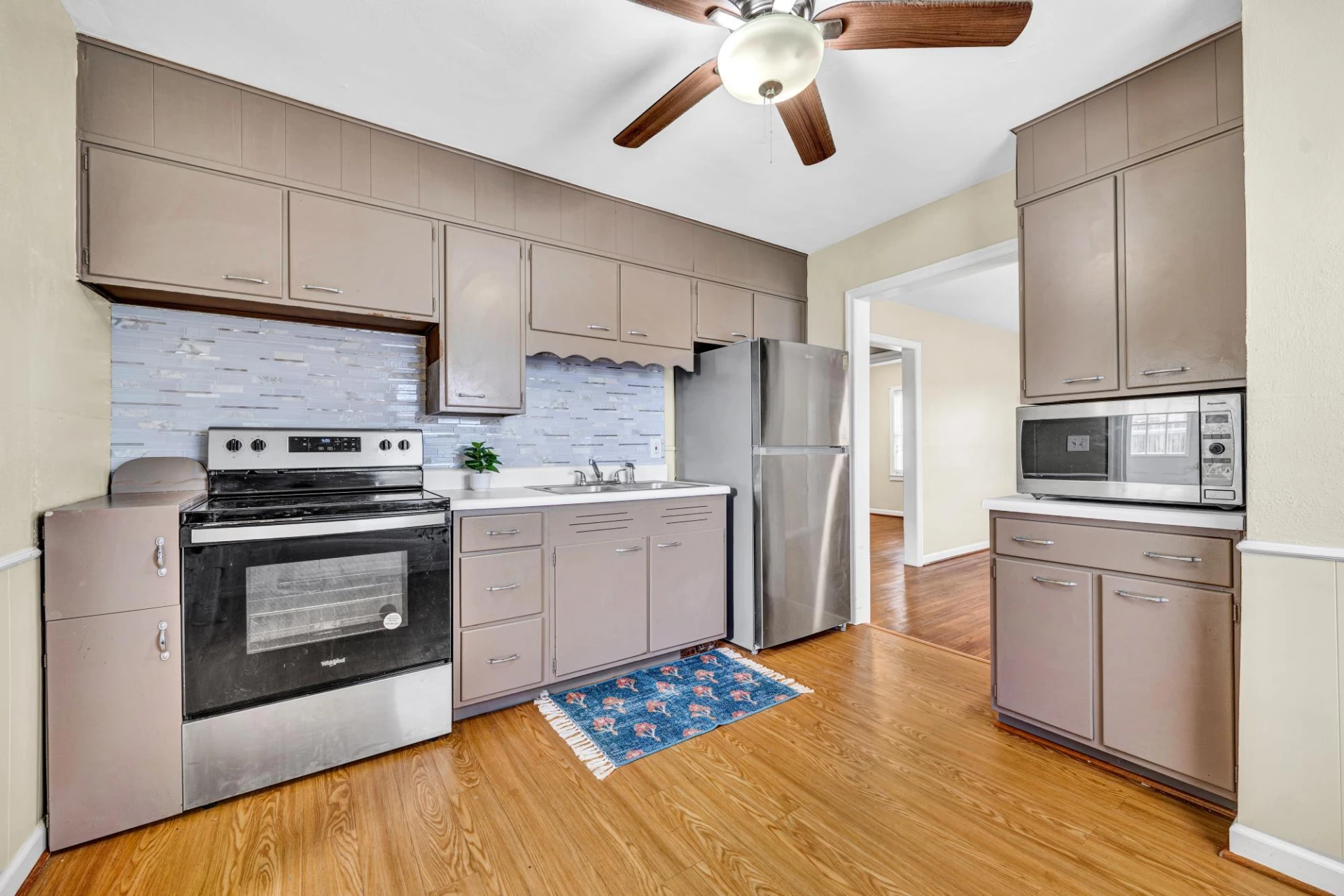 2518 Denniston AVE - Photo 6