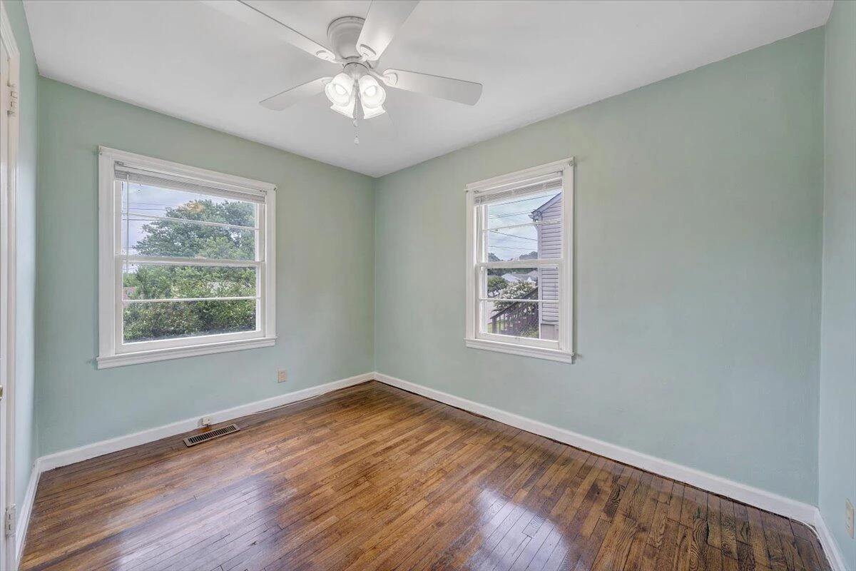 2546 Denniston AVE - Photo 14
