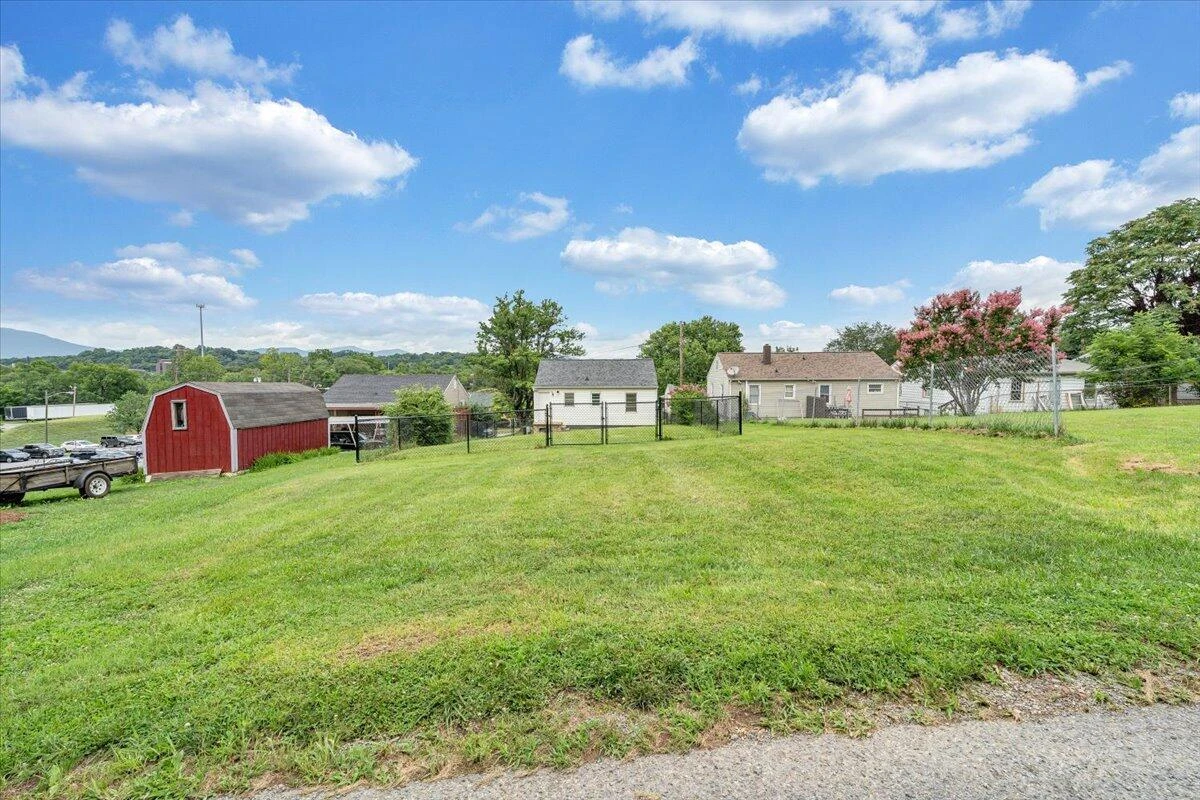 2546 Denniston AVE - Photo 22