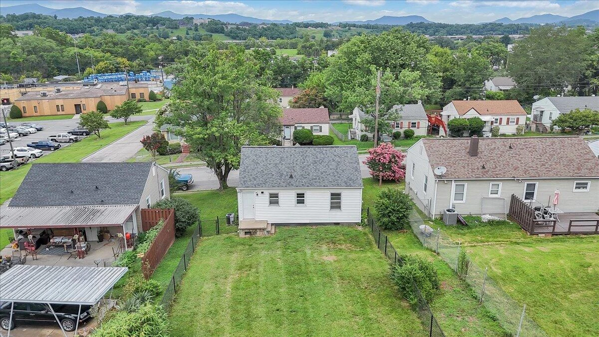2546 Denniston AVE - Photo 27