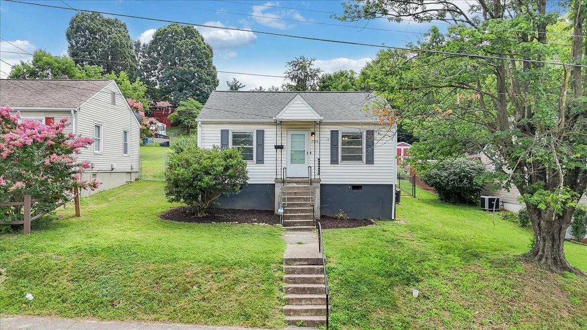 2546 Denniston AVE - Photo 31