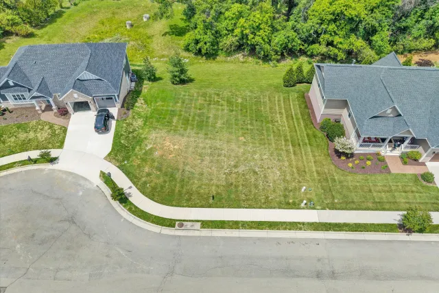 4409 Greenlace CIR
