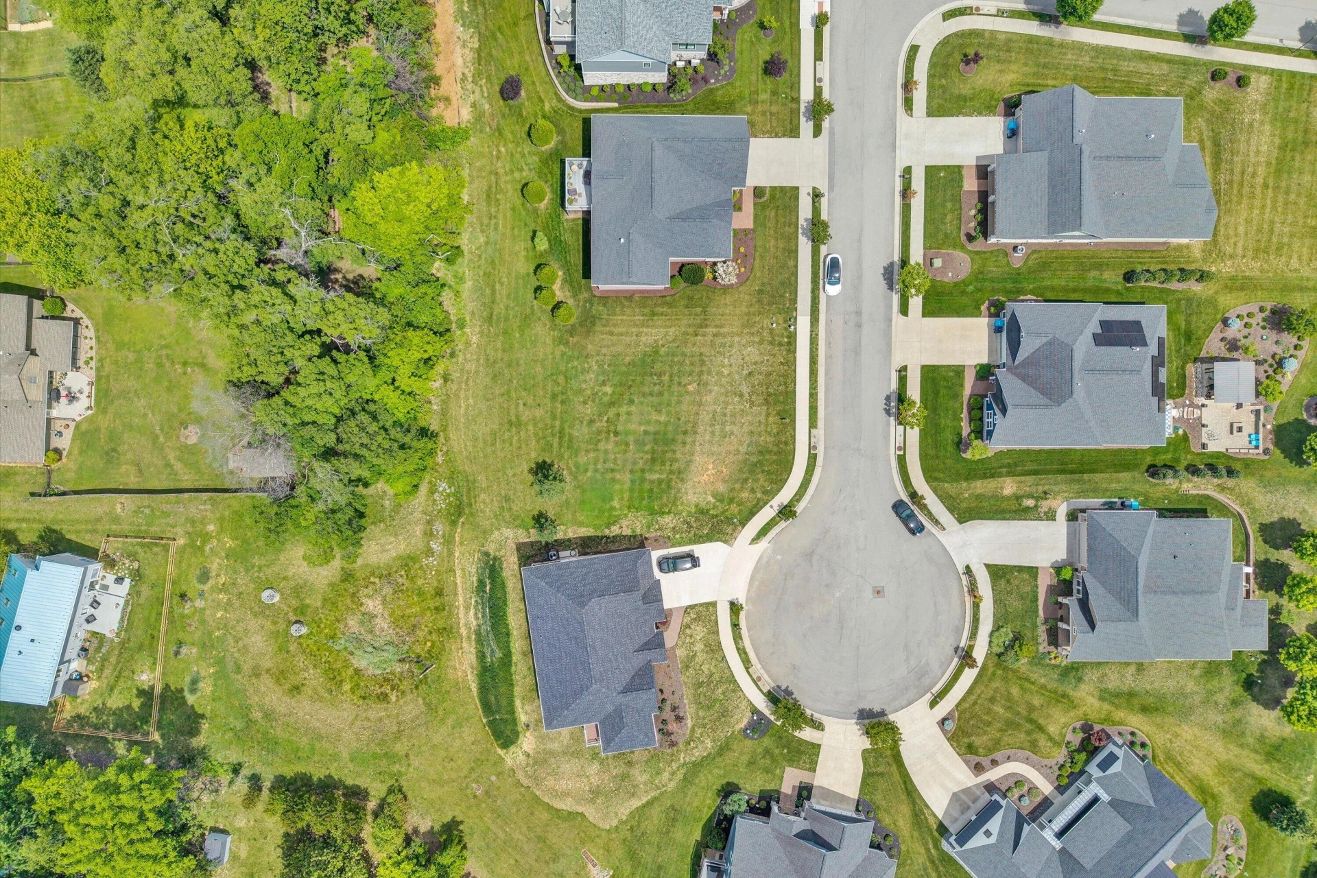 4409 Greenlace CIR - Photo 15