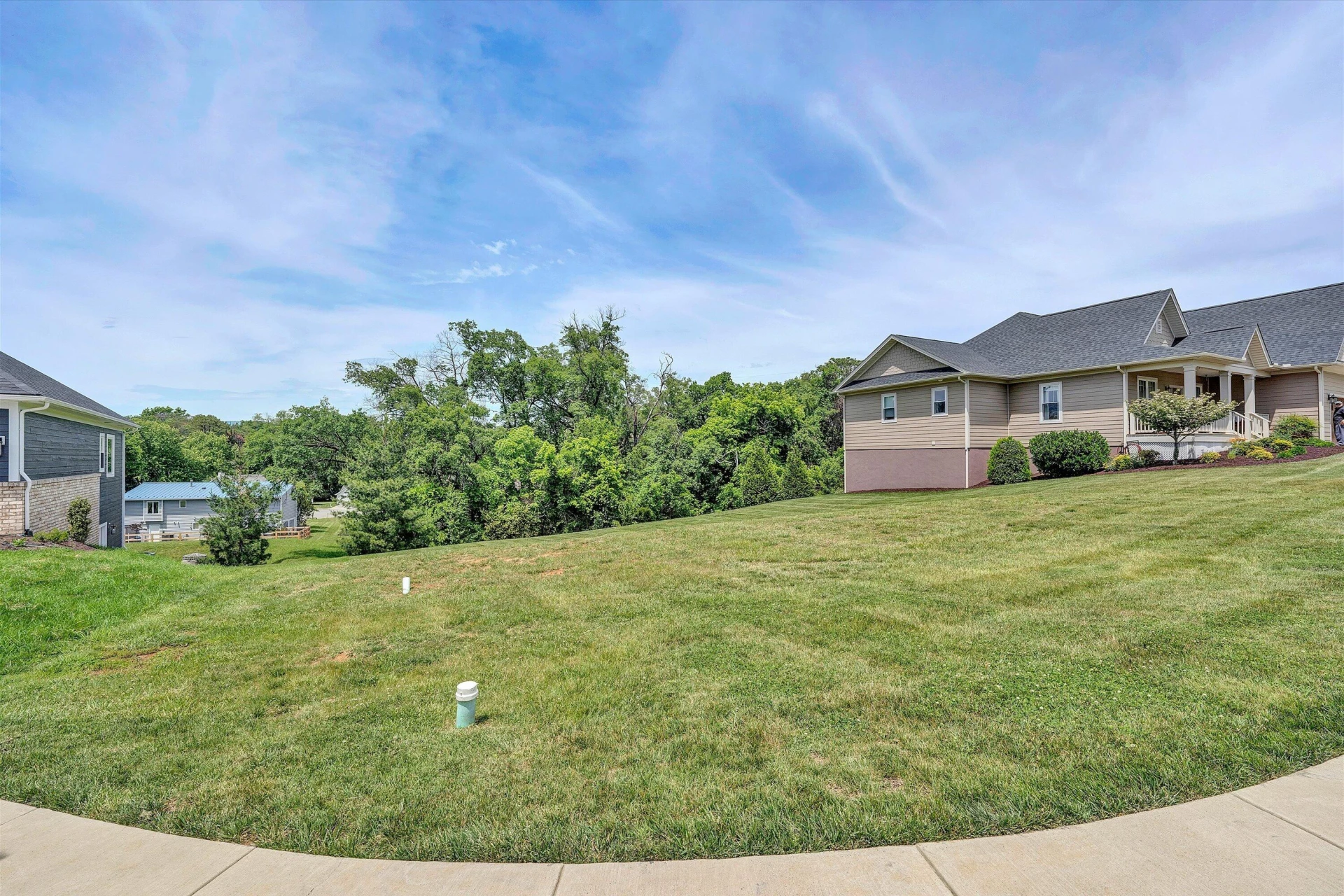 4409 Greenlace CIR - Photo 19