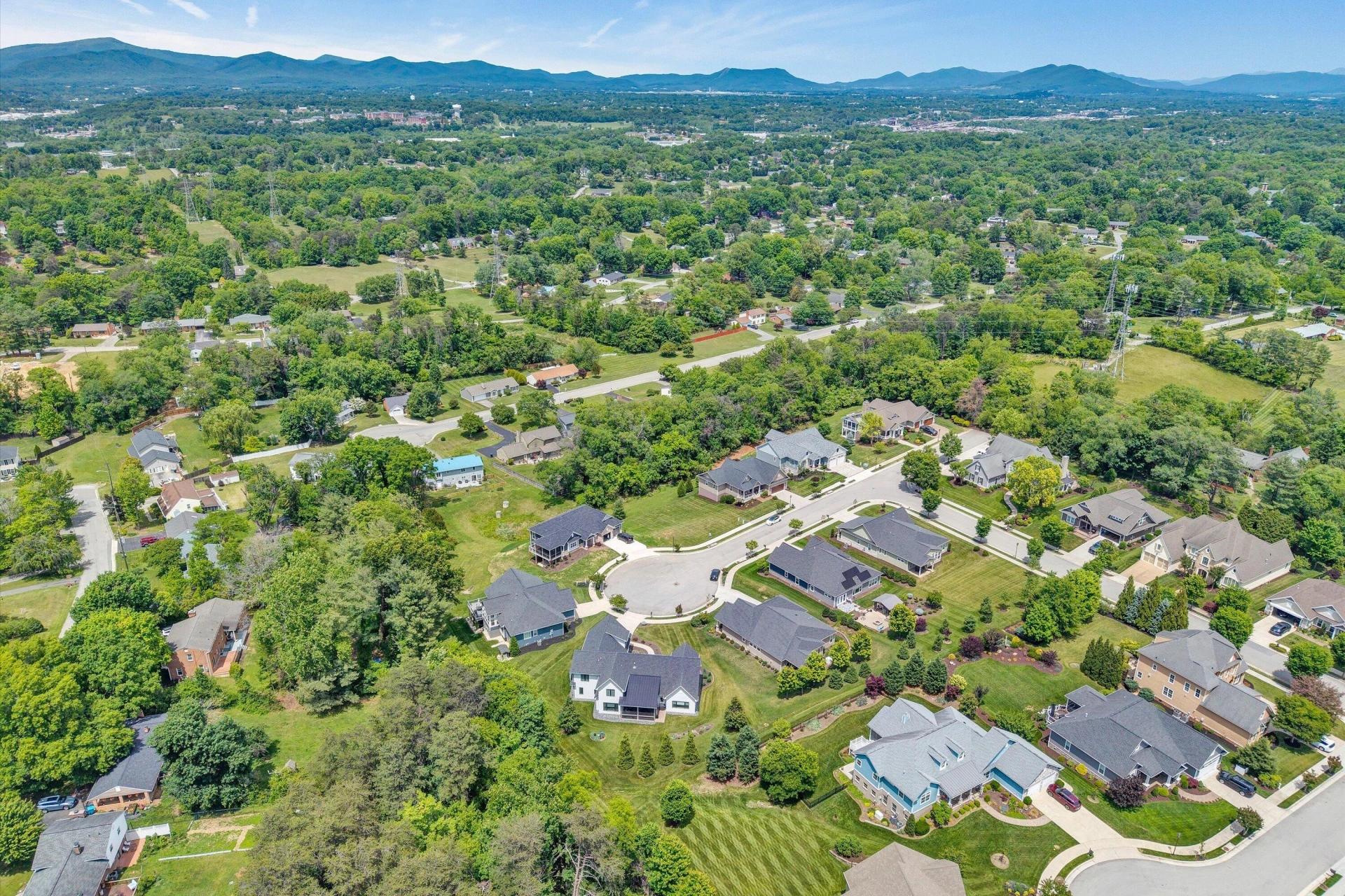 4409 Greenlace CIR - Photo 20