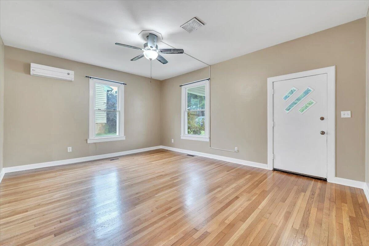 14 Carrollton AVE - Photo 11