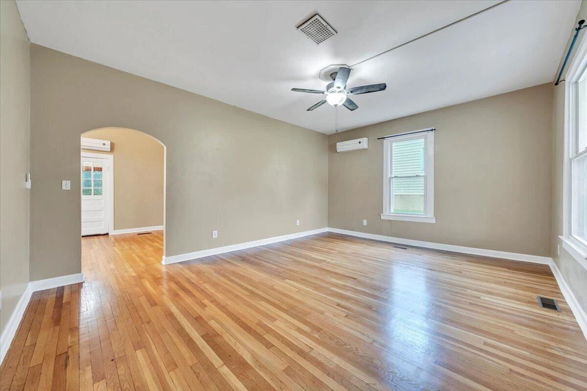 14 Carrollton AVE - Photo 13