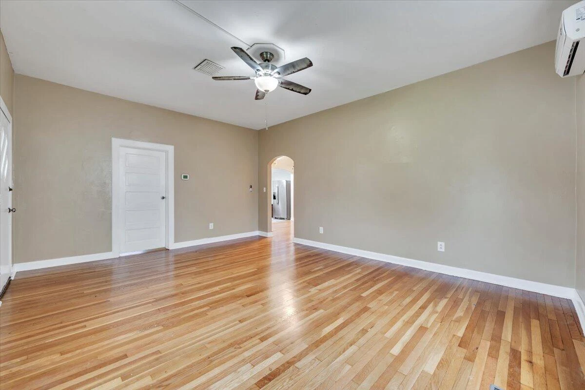14 Carrollton AVE - Photo 14