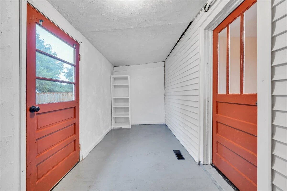 14 Carrollton AVE - Photo 23