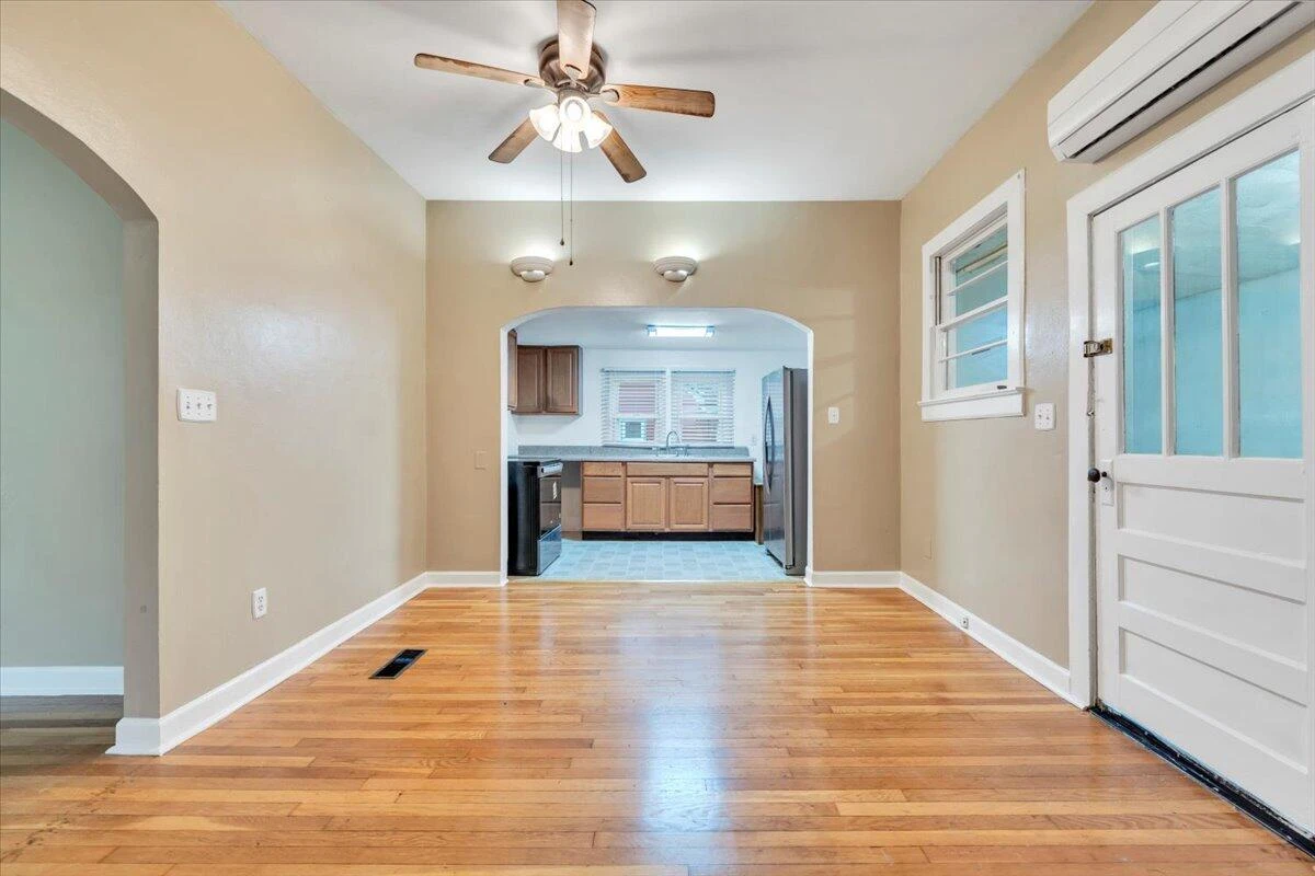 14 Carrollton AVE - Photo 3