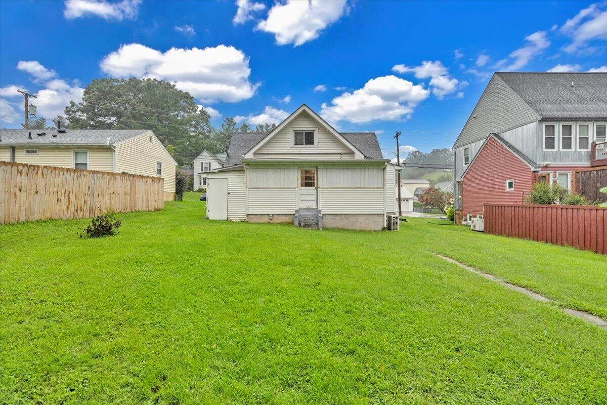 14 Carrollton AVE - Photo 30