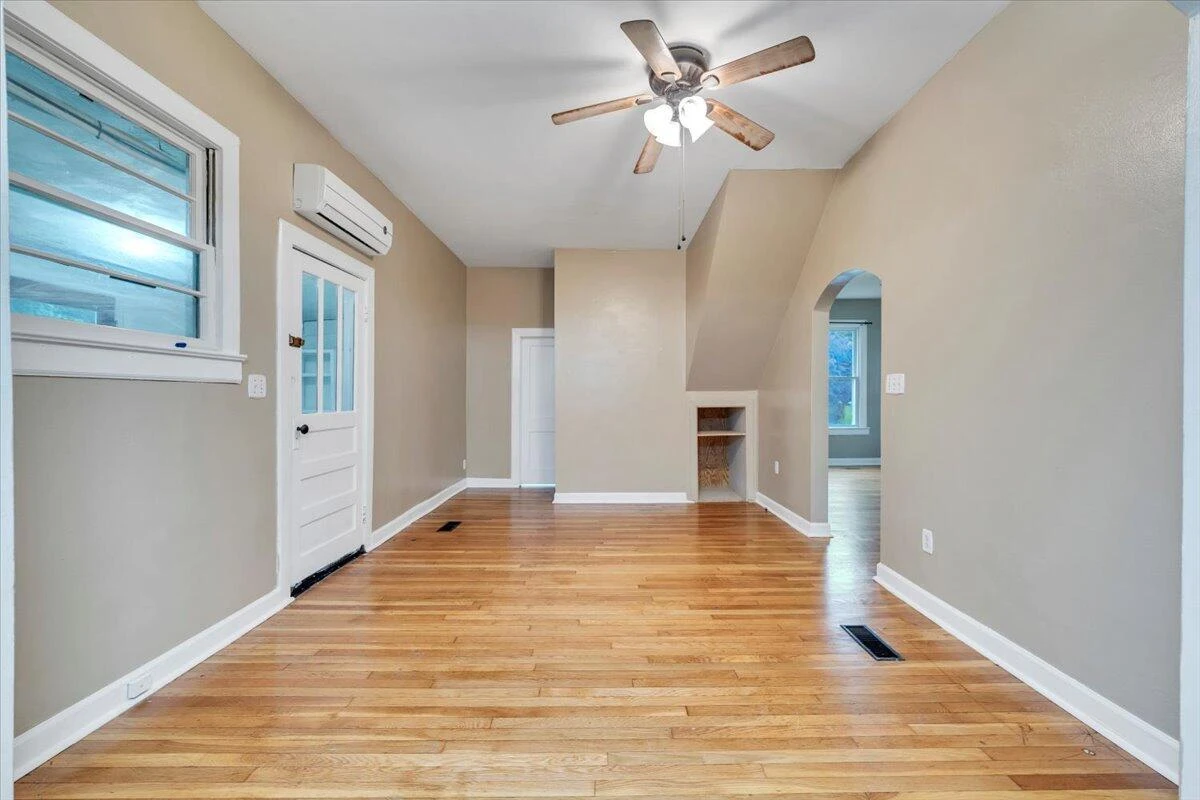 14 Carrollton AVE - Photo 5