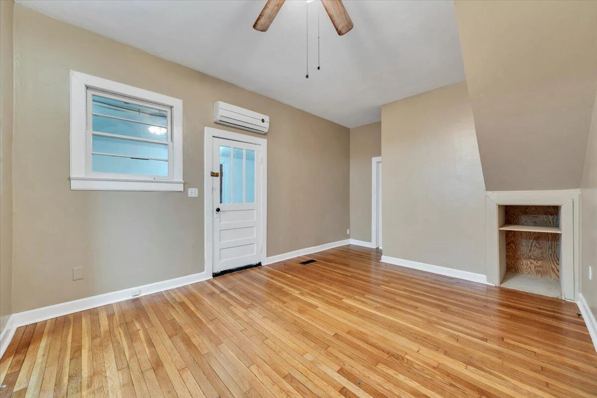 14 Carrollton AVE - Photo 6
