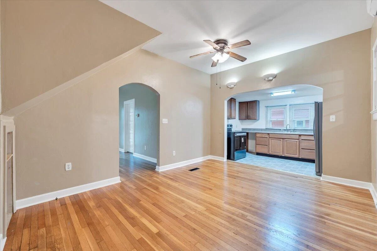 14 Carrollton AVE - Photo 7
