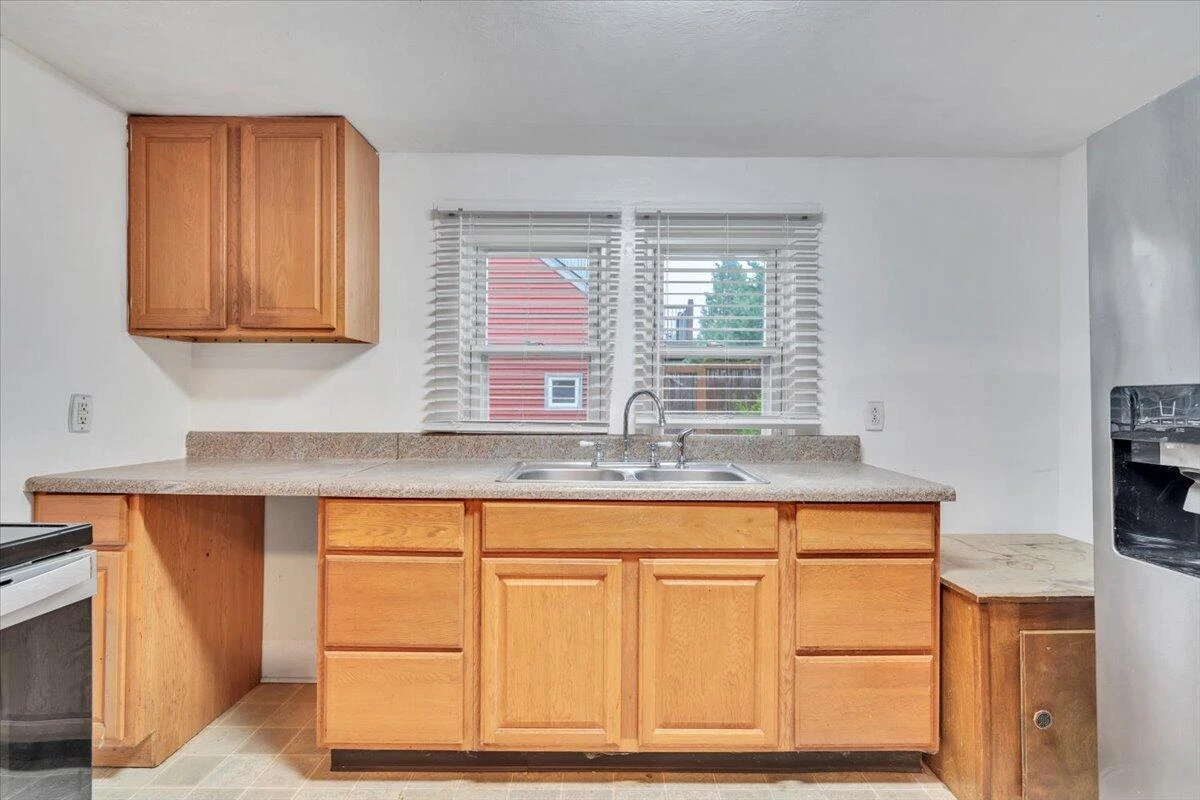 14 Carrollton AVE - Photo 9