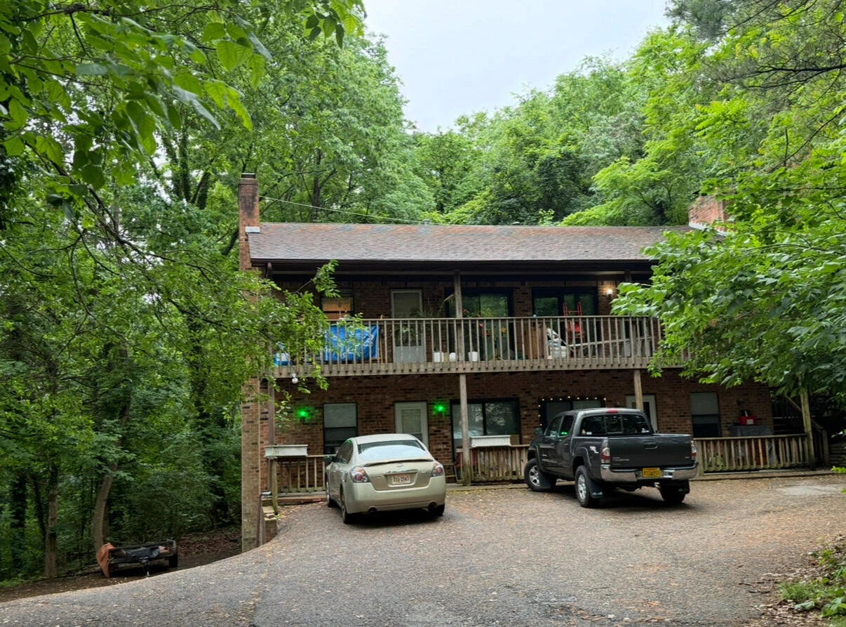 6800 Autumn Wood LN