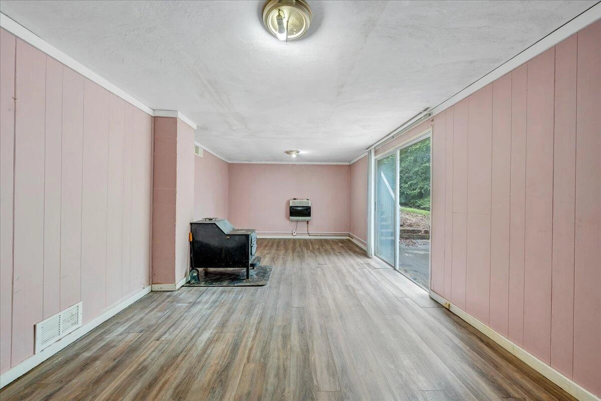 1075 Lovely Valley RD - Photo 23