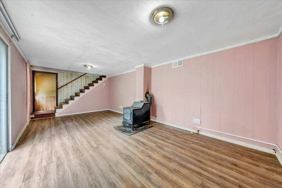 1075 Lovely Valley RD - Photo 24