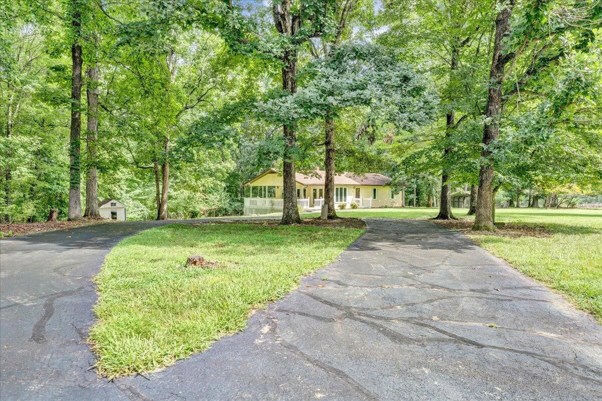 1075 Lovely Valley RD - Photo 34