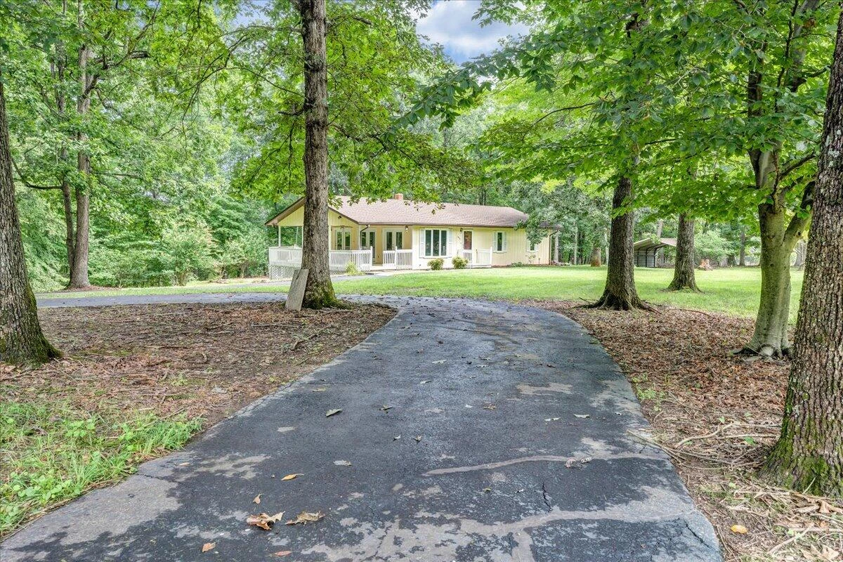1075 Lovely Valley RD - Photo 35