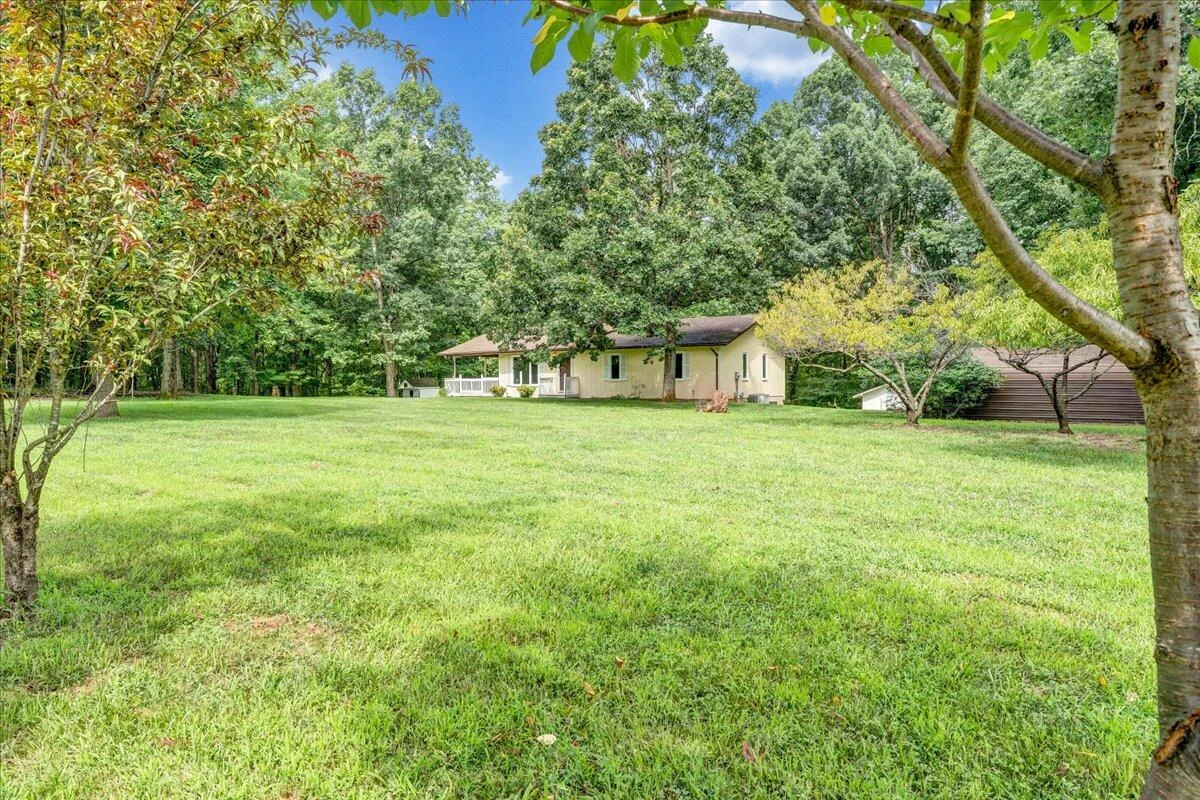 1075 Lovely Valley RD - Photo 40