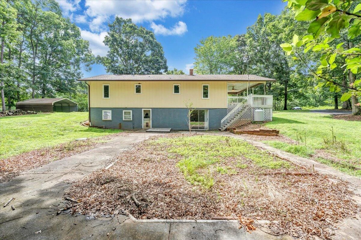1075 Lovely Valley RD - Photo 46