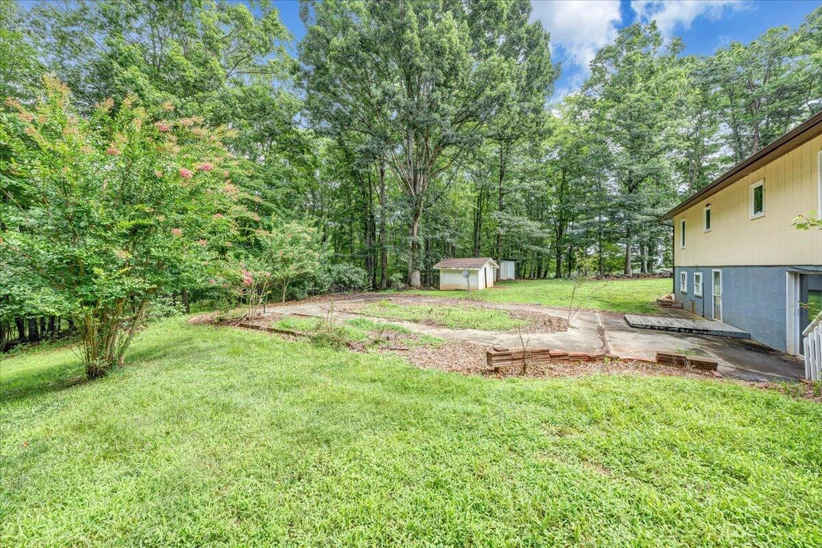 1075 Lovely Valley RD - Photo 48
