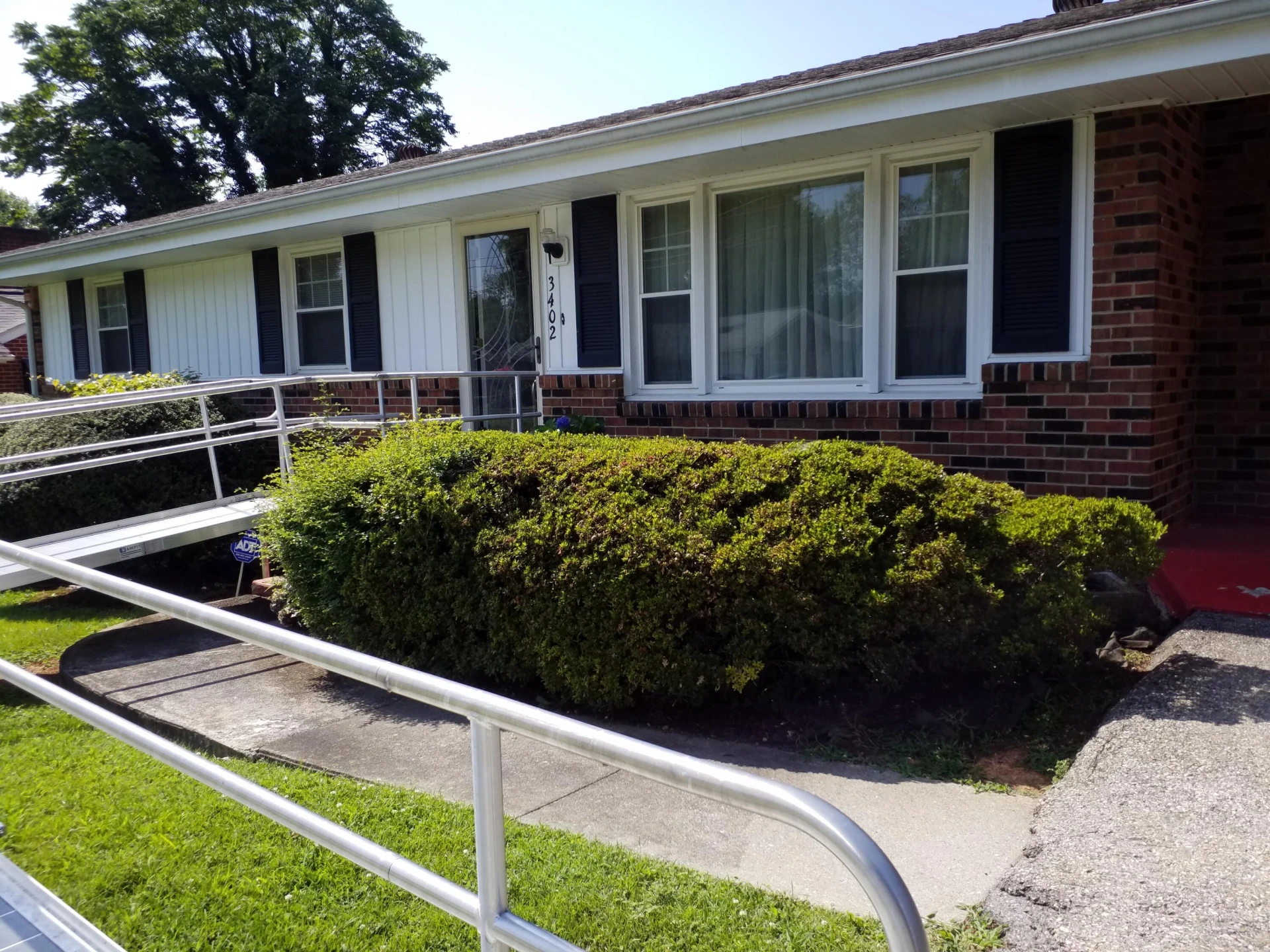 3402 Pittsfield AVE - Photo 2