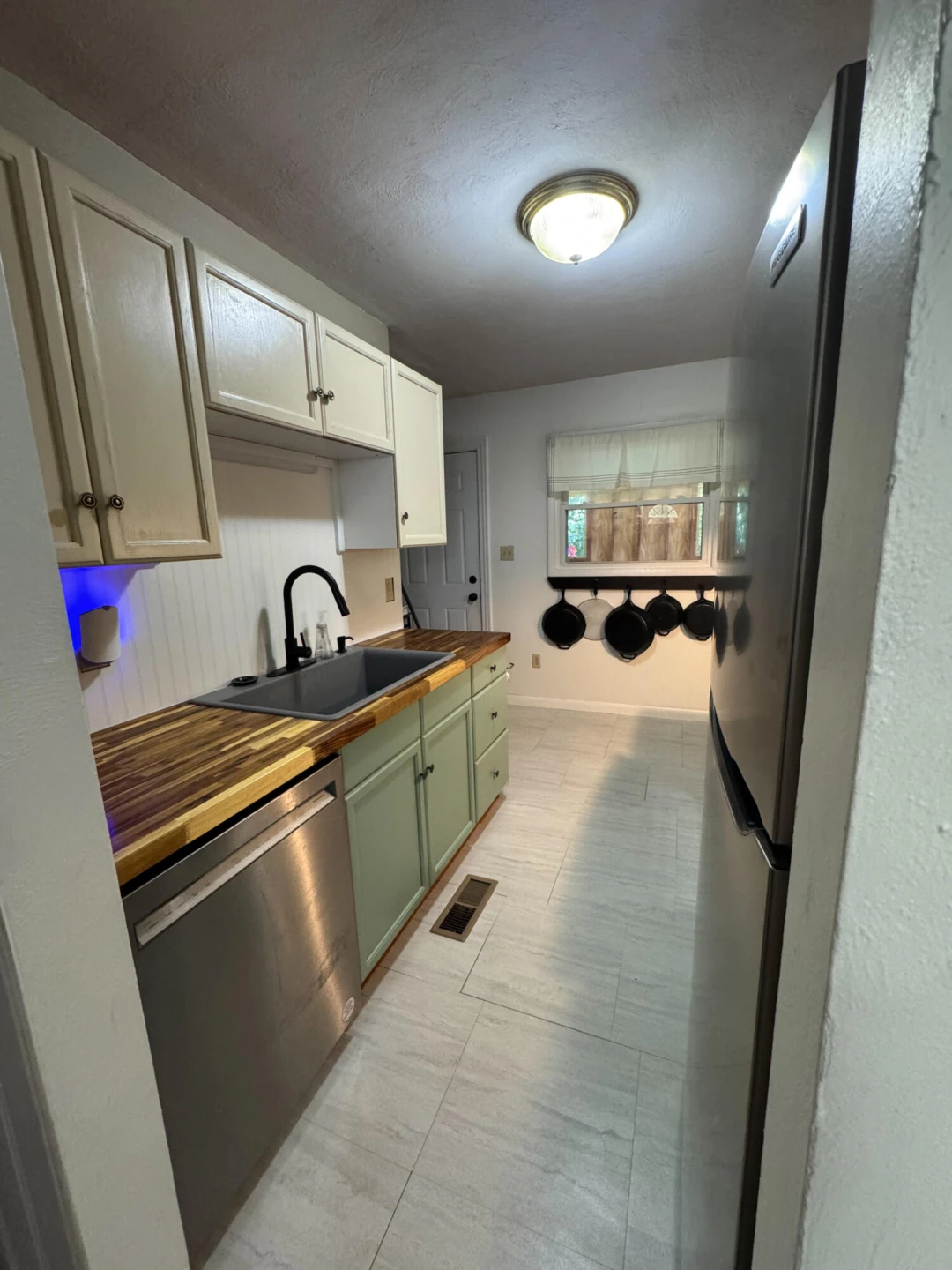 1203 Bruno DR - Photo 4