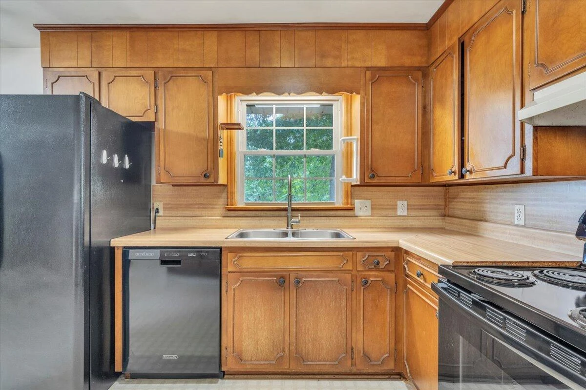 4774 Northwood DR - Photo 10