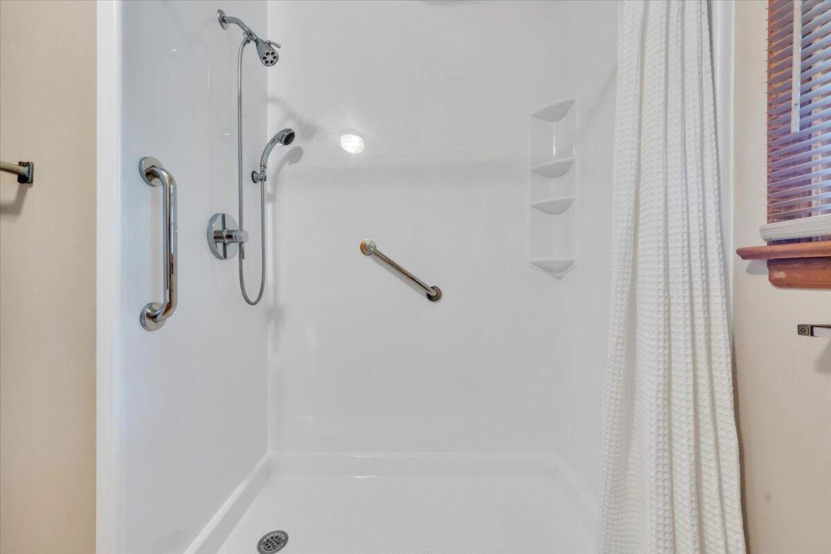 4774 Northwood DR - Photo 16