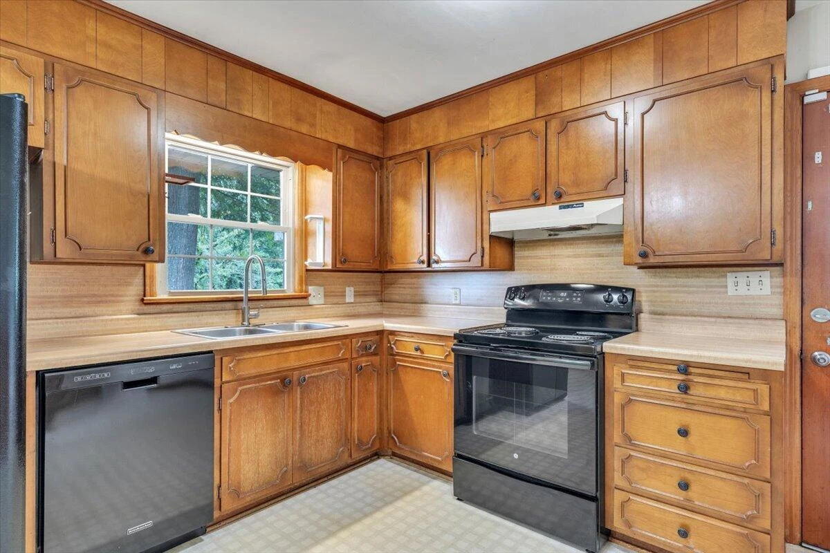4774 Northwood DR - Photo 8