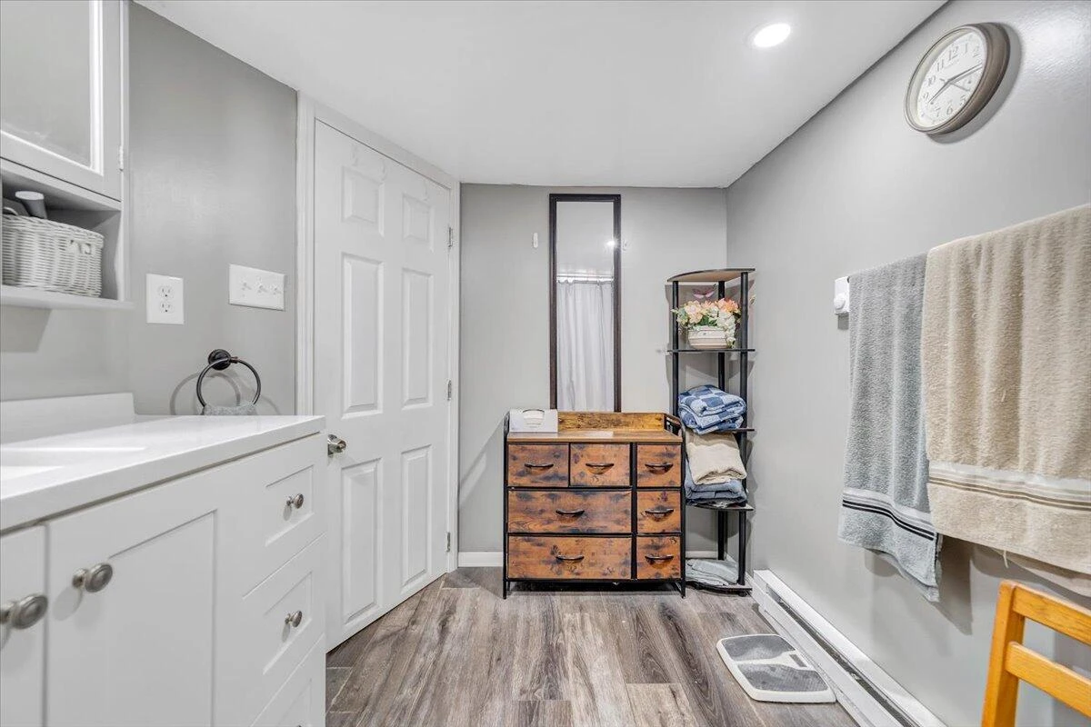 1109 Morehead AVE - Photo 21