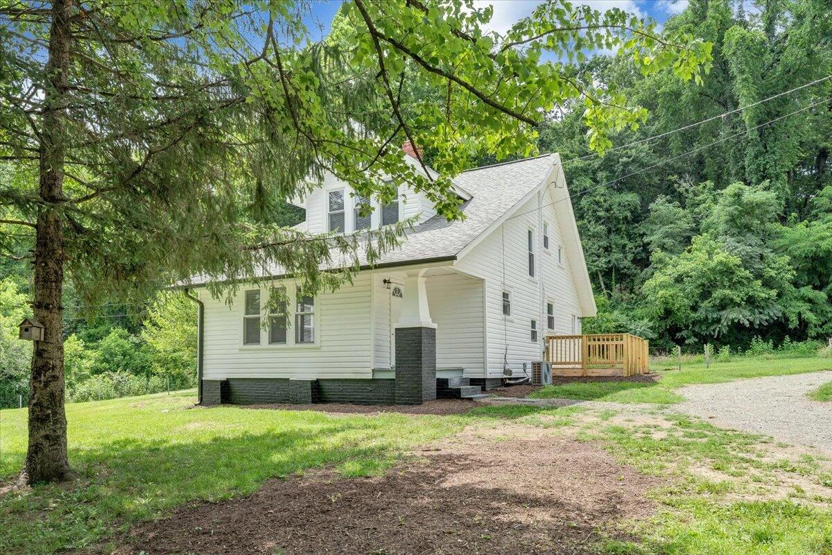 14739 Lynchburg Salem - Photo 2